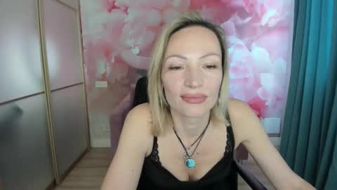 AlinaMoor online show from April 29, 11:57 am