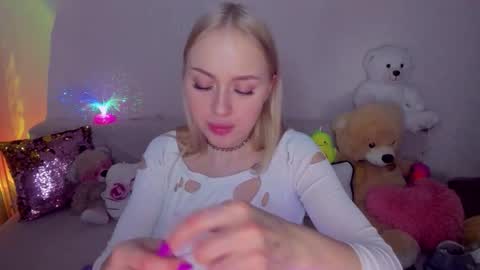 alinaocean online show from January 31, 7:45 pm