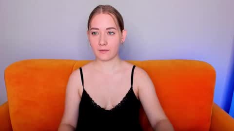Snapshot of alinawise chatting on January 25, 1:21 am alinawise online show from January 25, 1:21 am