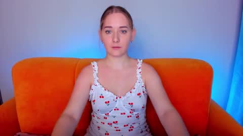 Snapshot of alinawise chatting on January 21, 1:50 am alinawise online show from January 21, 1:50 am