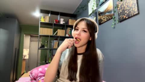 Alice online show from September 26, 12:36 pm