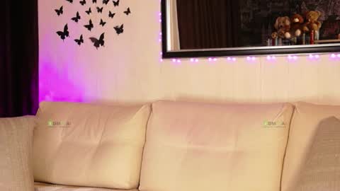 Alice online show from November 14, 2:39 pm