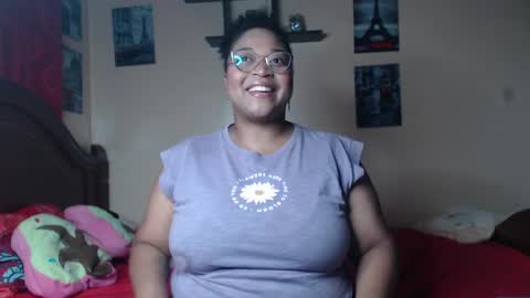 Snapshot of alisha_charm1 chatting on February 11, 4:01 am Alisha charm1 online show from February 11, 4:01 am