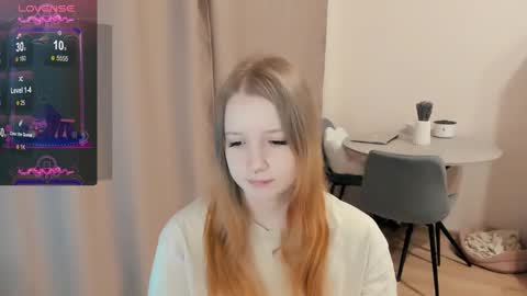 Snapshot of alisha_ley chatting on February 14, 4:37 am Alya online show from February 14, 4:37 am