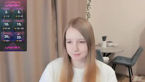 Snapshot of alisha_ley chatting on September 30, 2:39 am Alya online show from September 30, 2:39 am