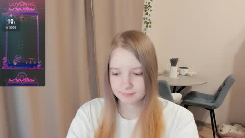 Snapshot of alisha_ley chatting on October 3, 1:00 am Alya online show from October 3, 1:00 am