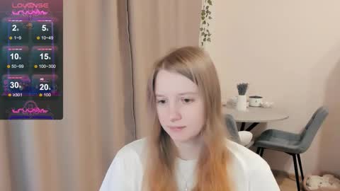 Snapshot of alisha_ley chatting on October 8, 11:20 pm Alya online show from October 8, 11:20 pm
