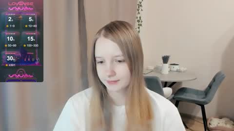 Snapshot of alisha_ley chatting on September 20, 4:49 pm Alya online show from September 20, 4:49 pm