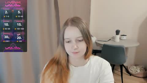Snapshot of alisha_ley chatting on March 4, 5:24 pm Alya online show from March 4, 5:24 pm