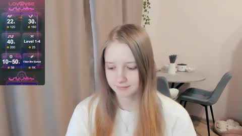 Snapshot of alisha_ley chatting on October 10, 6:40 am Alya online show from October 10, 6:40 am