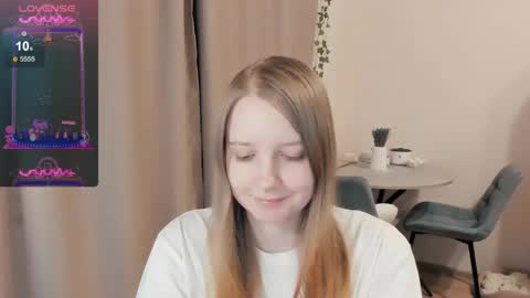 Snapshot of alisha_ley chatting on September 27, 6:59 pm Alya online show from September 27, 6:59 pm