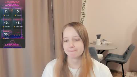 Snapshot of alisha_ley chatting on September 26, 6:49 pm Alya online show from September 26, 6:49 pm