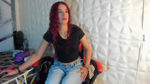 alishaevans_rs online show from January 13, 3:49 pm