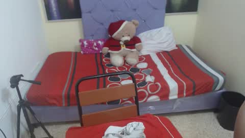 alison_sexxy1 online show from December 19, 8:23 pm