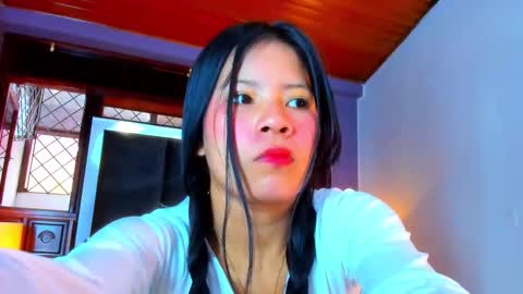 Snapshot of alissa__petite chatting on October 13, 11:35 am Aissa online show from October 13, 11:35 am