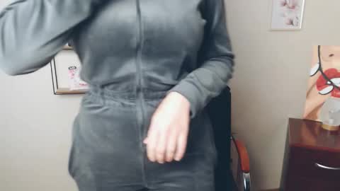 Snapshot of alissa_dream_ chatting on October 15, 7:33 am alissa_dream_ online show from October 15, 7:33 am
