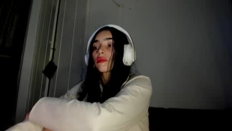 Alisson369  online show from April 2, 9:07 am