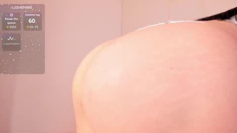 Snapshot of alisson_sanders chatting on September 9, 2:17 pm Alisson online show from September 9, 2:17 pm
