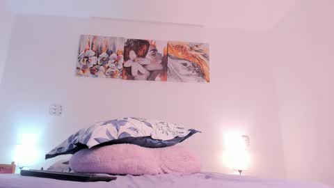 Goddess  online show from September 13, 3:14 am