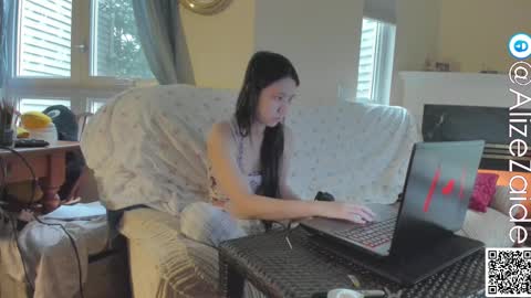 Alize Zaide online show from February 24, 11:19 pm