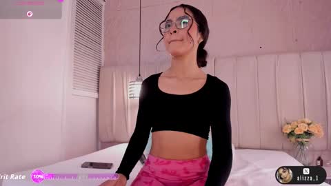 alizza_ online show from March 12, 11:46 am