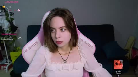 Snapshot of allie_hazie chatting on January 19, 10:28 pm alice online show from January 19, 10:28 pm