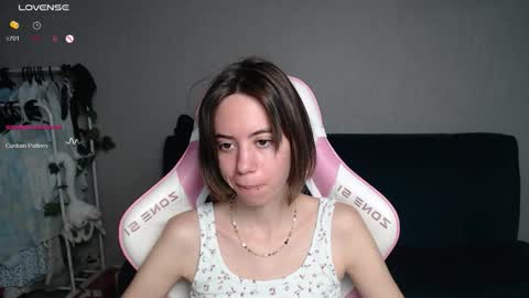 Snapshot of allie_hazie chatting on September 26, 9:56 pm alice online show from September 26, 9:56 pm