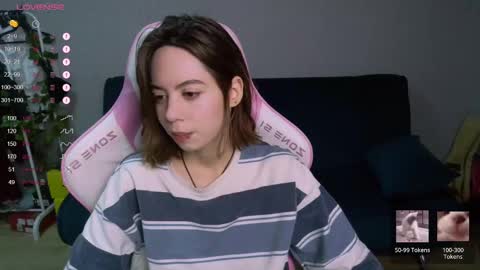 Snapshot of allie_hazie chatting on January 21, 11:34 pm alice online show from January 21, 11:34 pm