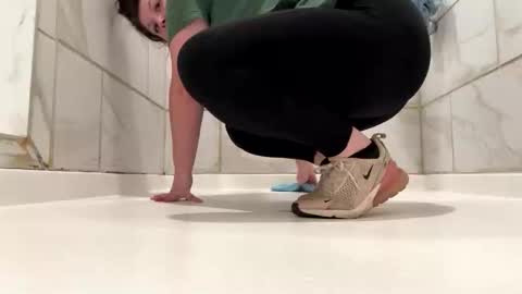 allieboss2635 online show from October 20, 4:21 pm