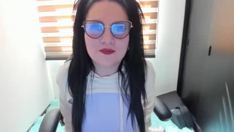 Snapshot of allison4you chatting on December 9, 3:00 pm ALISON online show from December 9, 3:00 pm