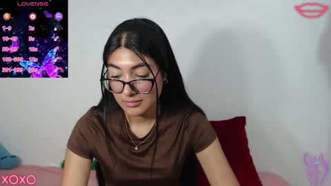 Snapshot of allison_18_ chatting on September 19, 4:11 am Nana online show from September 19, 4:11 am