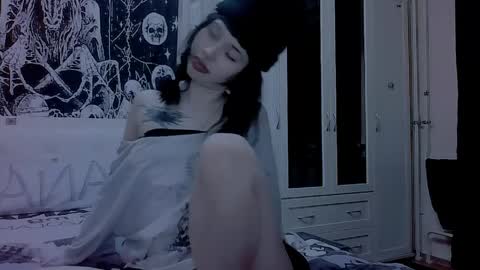 Alis online show from April 21, 8:38 pm