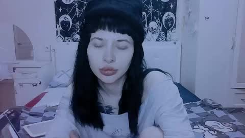 Alis online show from April 28, 7:18 pm