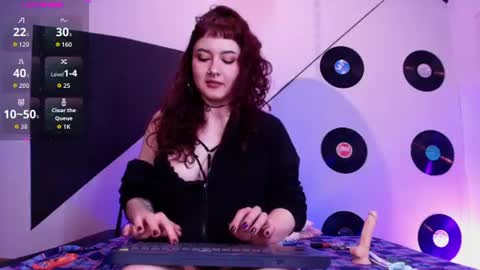 Allissa  online show from July 5, 4:19 am