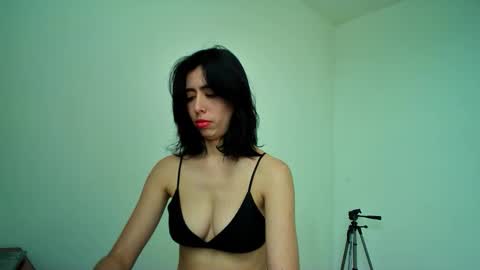 Snapshot of allisson_rose chatting on September 15, 7:43 pm Alli online show from September 15, 7:43 pm