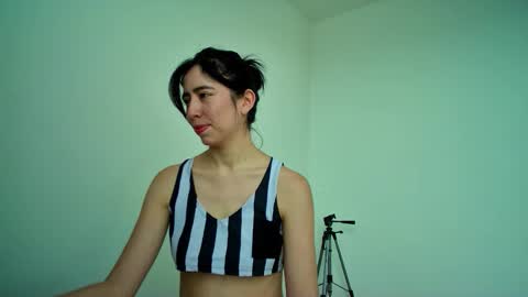 Snapshot of allisson_rose chatting on September 16, 7:44 pm Alli online show from September 16, 7:44 pm