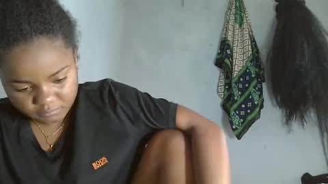 allizida01 online show from January 12, 7:24 am