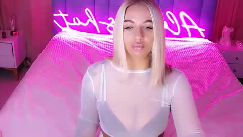 AlwaysHot online show from November 12, 2:42 am