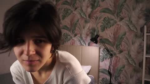 Emily online show from December 16, 4:29 am