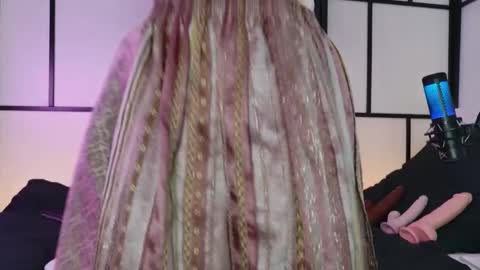 Snapshot of allys_secret chatting on February 16, 9:59 am Call me Ally  online show from February 16, 9:59 am