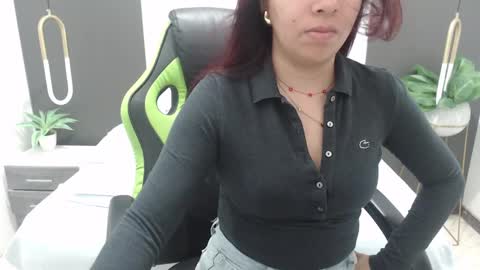 Snapshot of alma_fenix chatting on February 22, 12:08 pm ALMA FENIX online show from February 22, 12:08 pm