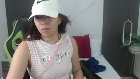 Snapshot of alma_fenix chatting on January 21, 12:18 pm ALMA FENIX online show from January 21, 12:18 pm