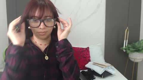 Snapshot of alma_fenix chatting on January 23, 12:19 pm ALMA FENIX online show from January 23, 12:19 pm