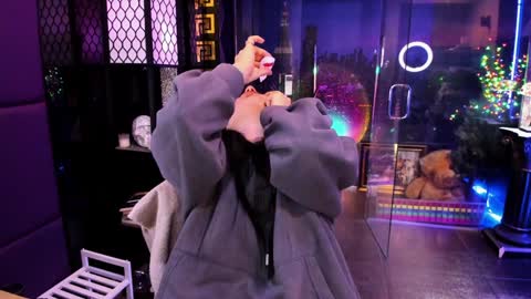 Alma online show from October 26, 9:05 am