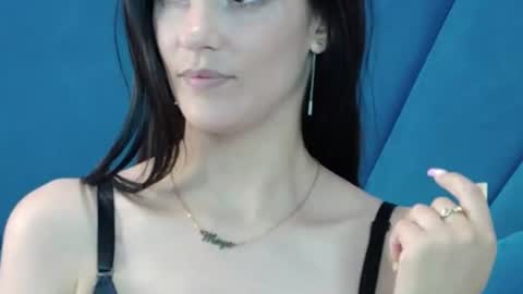 Amalia online show from July 28, 8:52 pm
