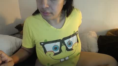 Snapshot of alynfoxx chatting on October 15, 5:54 am Alyn Maria online show from October 15, 5:54 am