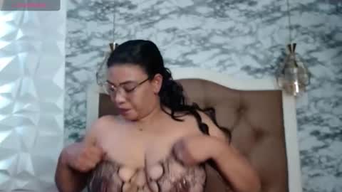 alyson online show from December 22, 6:55 pm