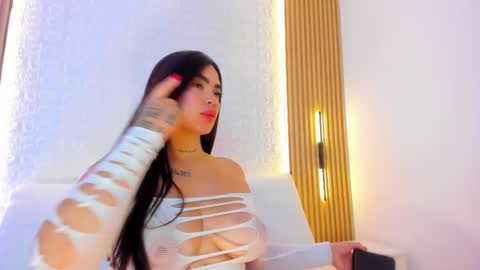 alyssa online show from March 19, 7:45 am