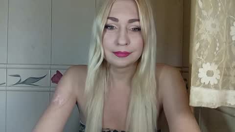 Alyssaqessy online show from July 18, 2:48 am