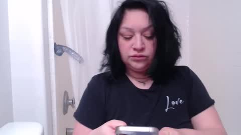 Alyssiaamorexo online show from February 2, 5:04 pm